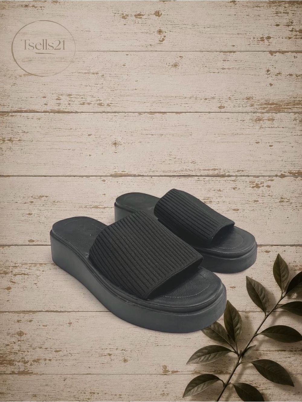 Athlefit Y2K Style Black Chunky Platform Sandals